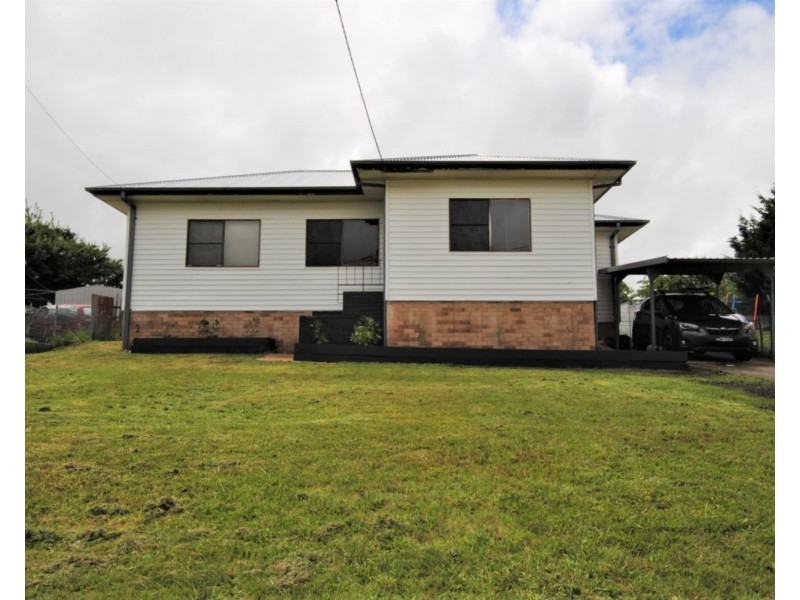 12 Stewart Street, Lithgow NSW 2790