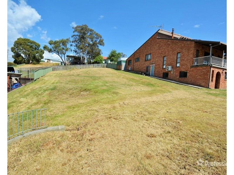 60 Wolgan Street, Portland NSW 2847