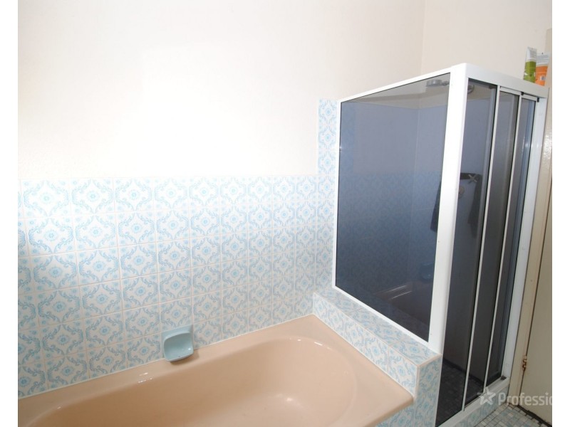 11 Rifle Parade, Lithgow NSW 2790