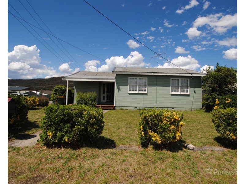 13 Inner Crescent, Lithgow NSW 2790