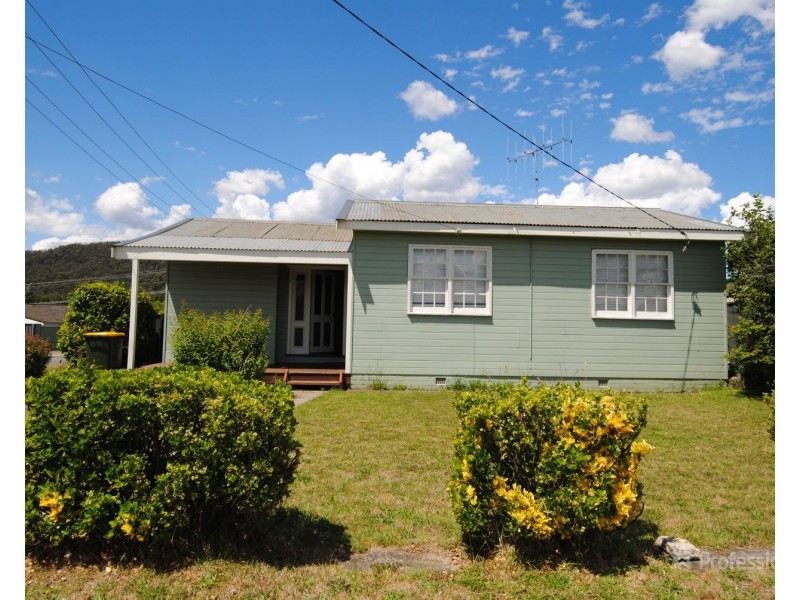 13 Inner Crescent, Lithgow NSW 2790
