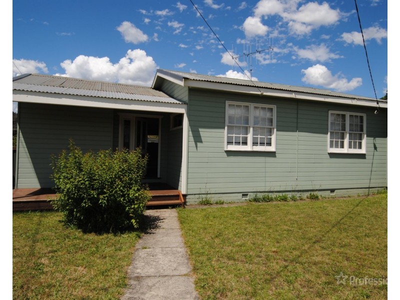13 Inner Crescent, Lithgow NSW 2790
