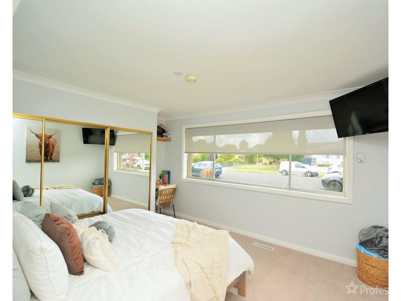 14 Rifle Parade, Lithgow NSW 2790