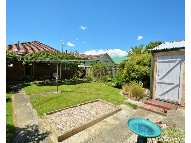 64 Enfield Avenue, Lithgow NSW 2790