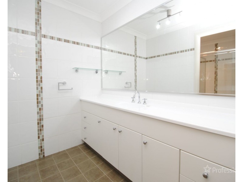 14 Thornley Close, Lithgow NSW 2790