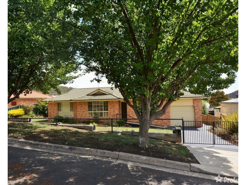 14 Eddy Street, Lithgow NSW 2790