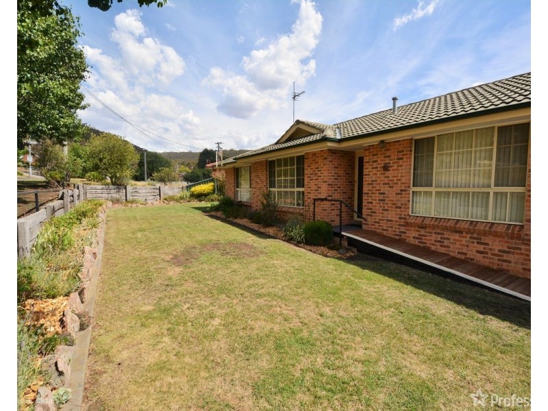 14 Eddy Street, Lithgow NSW 2790