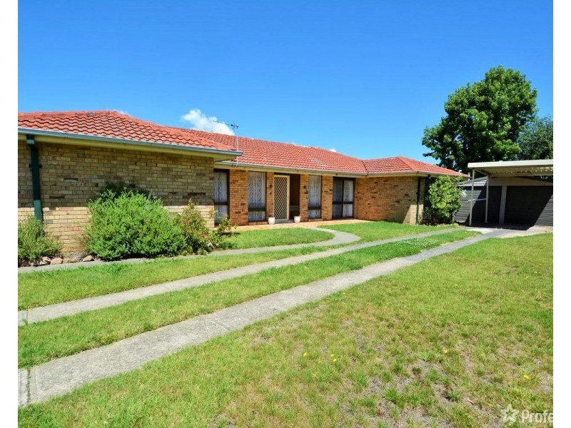 18 Rifle Parade, Lithgow NSW 2790