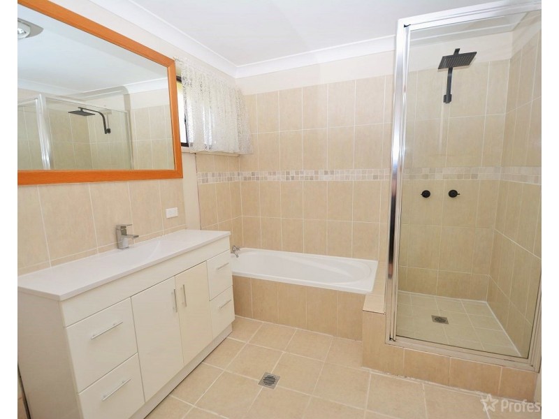18 Rifle Parade, Lithgow NSW 2790