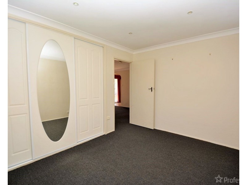 18 Rifle Parade, Lithgow NSW 2790