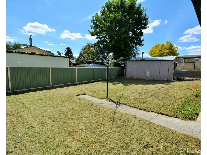 18 Rifle Parade, Lithgow NSW 2790