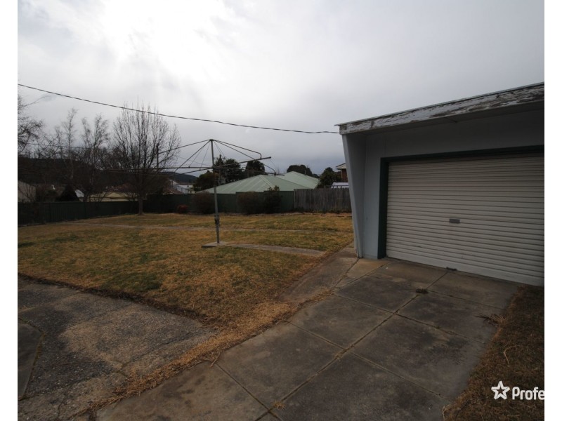 2 The Circle, Lithgow NSW 2790