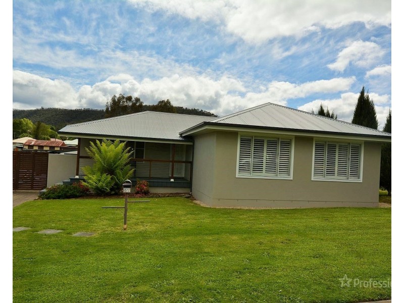 57 Tweed Road, Lithgow NSW 2790