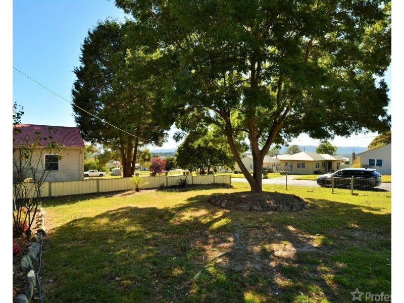 27 Hume Avenue, Wallerawang NSW 2845