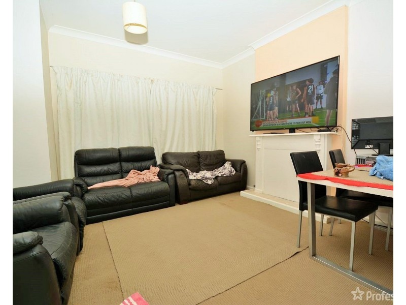 27 Hume Avenue, Wallerawang NSW 2845