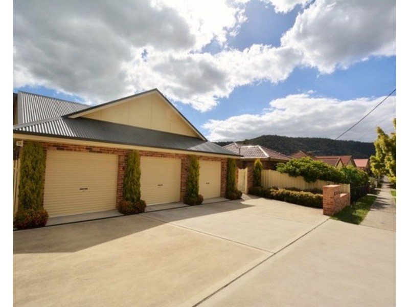 1/2 Padley Street, Lithgow NSW 2790