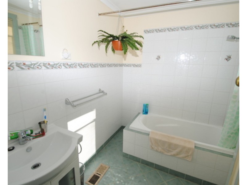 108 Bells Road, Lithgow NSW 2790