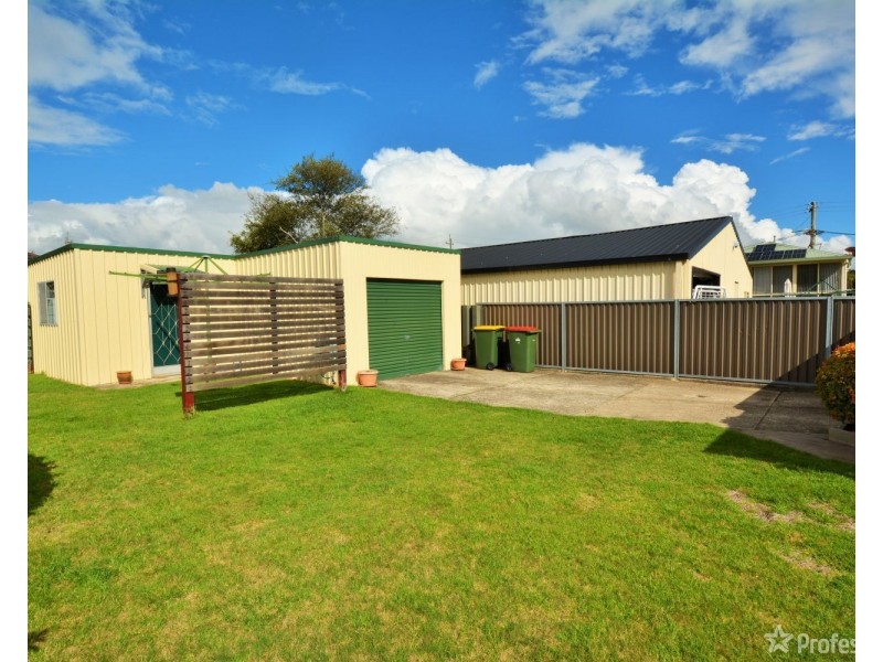 51 Enfield Avenue, Lithgow NSW 2790