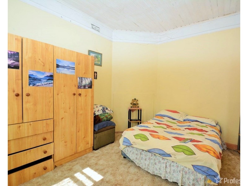 49 Read Avenue, Lithgow NSW 2790