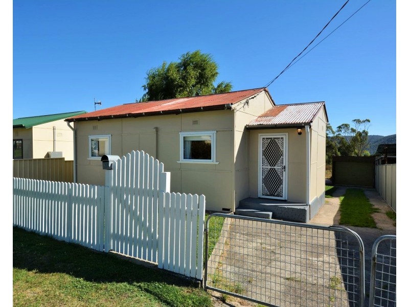 10 First Street, Lithgow NSW 2790