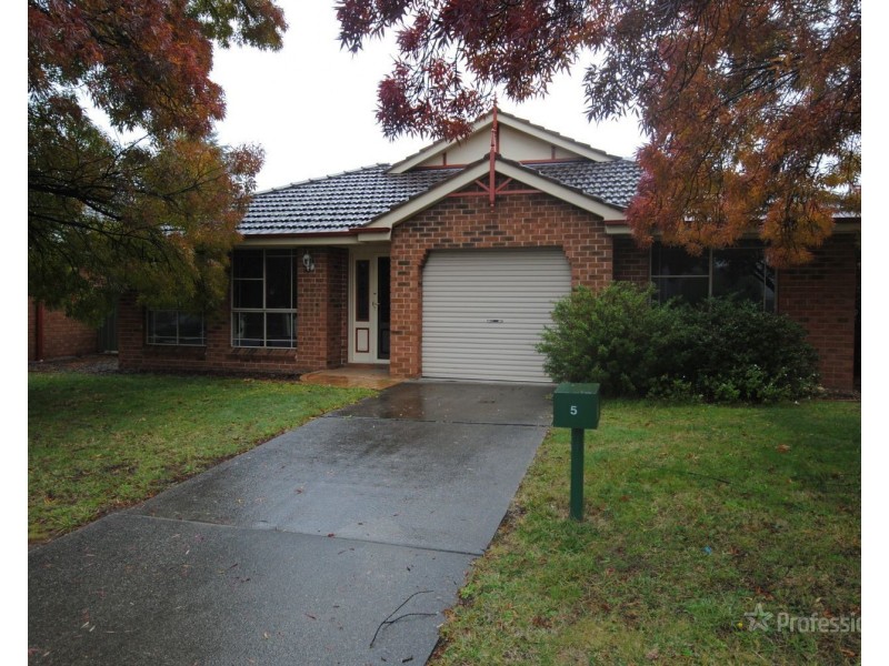 5 Barton Street, Lithgow NSW 2790