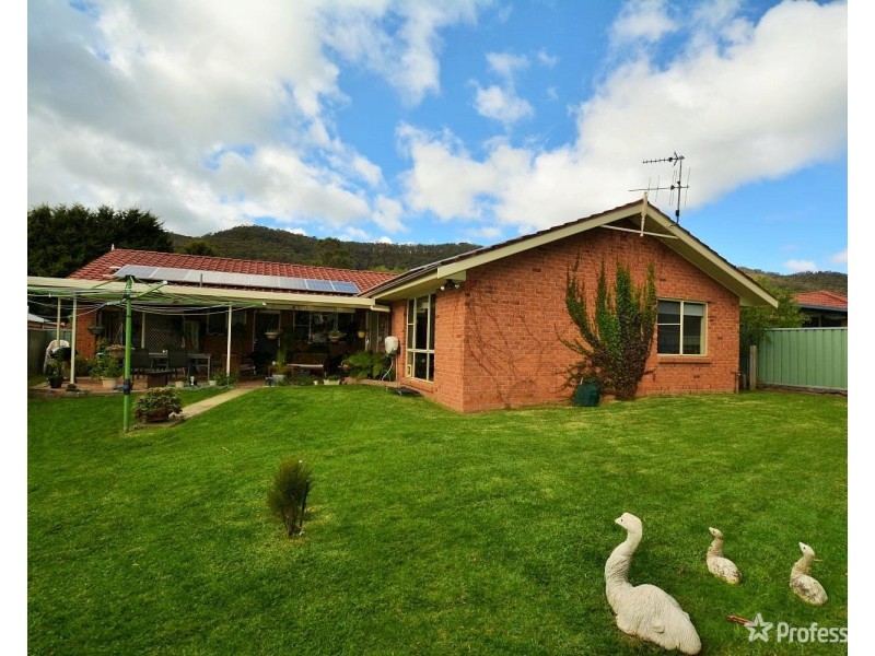 16 Casuarina Street, Lithgow NSW 2790