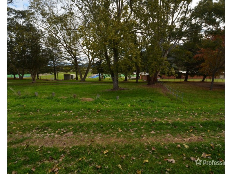 14 Sandford Avenue, Lithgow NSW 2790