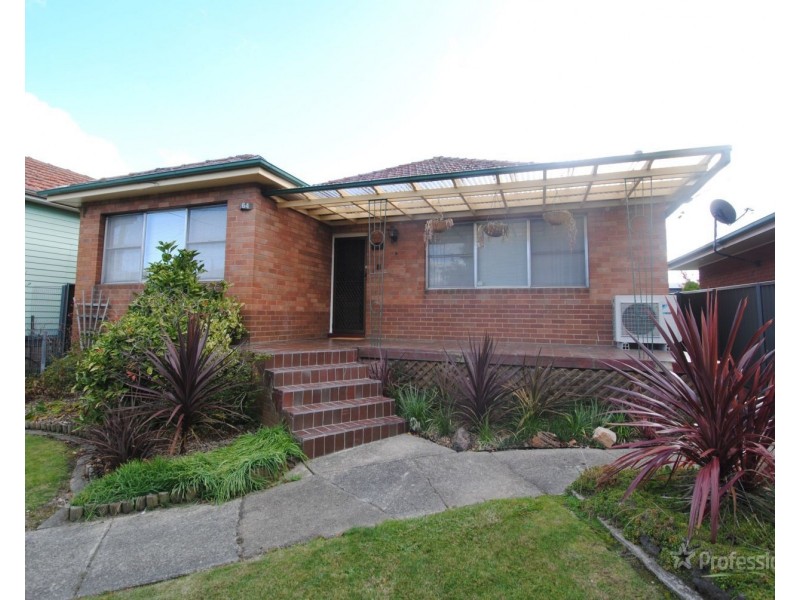 64 Enfield Avenue, Lithgow NSW 2790