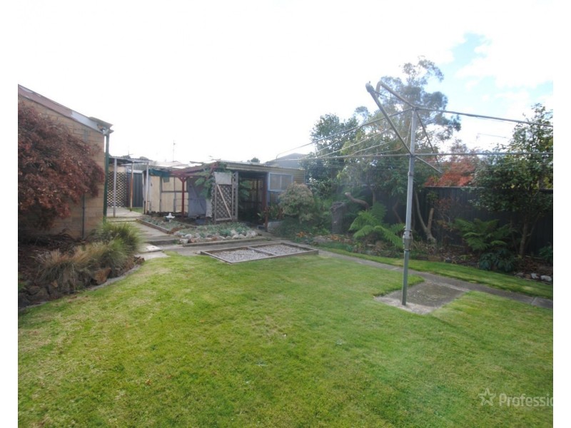 64 Enfield Avenue, Lithgow NSW 2790