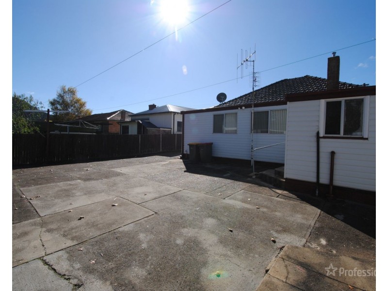 16 Sandford Avenue, Lithgow NSW 2790