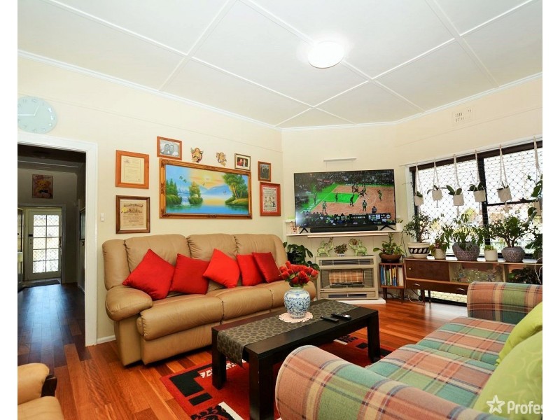 84 Sandford Avenue, Lithgow NSW 2790