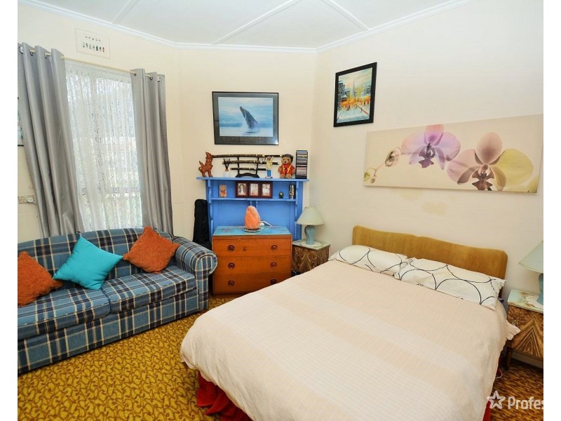 84 Sandford Avenue, Lithgow NSW 2790