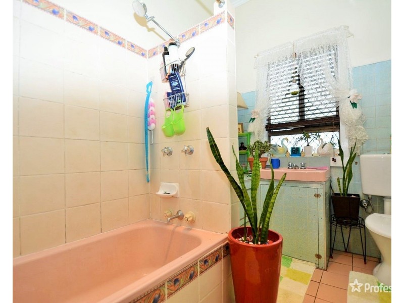 84 Sandford Avenue, Lithgow NSW 2790