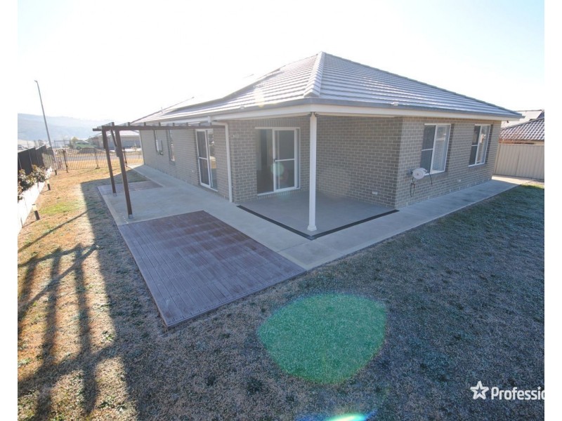55 Henning Crescent, Wallerawang NSW 2845