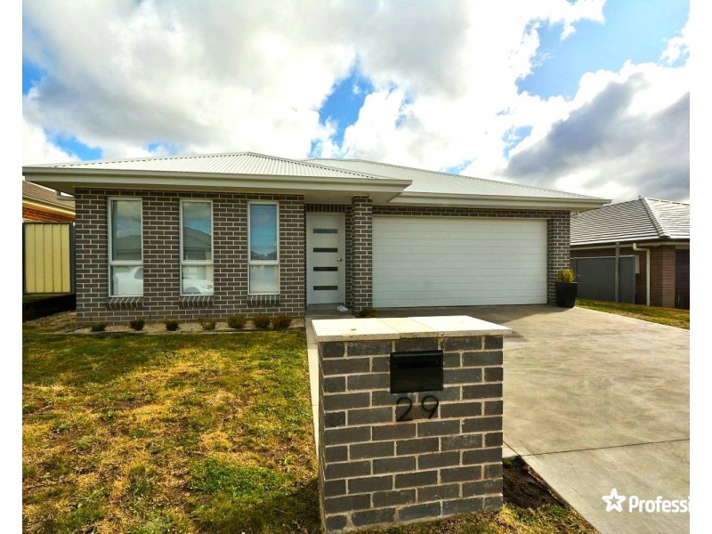 29 Fitzgerald Street, Wallerawang NSW 2845