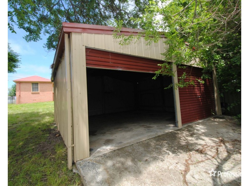 8 Henrietta Street, Wallerawang NSW 2845