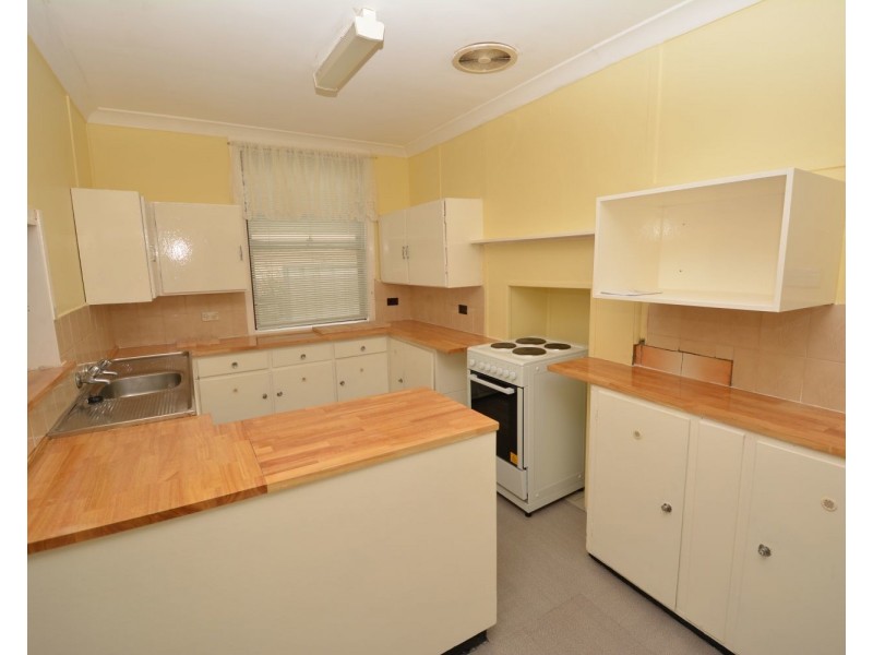 33 Chifley Road, Lithgow NSW 2790