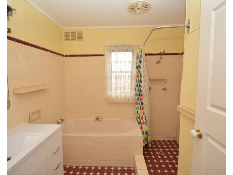 33 Chifley Road, Lithgow NSW 2790