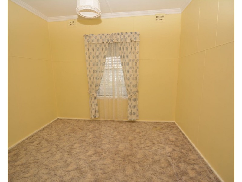 33 Chifley Road, Lithgow NSW 2790