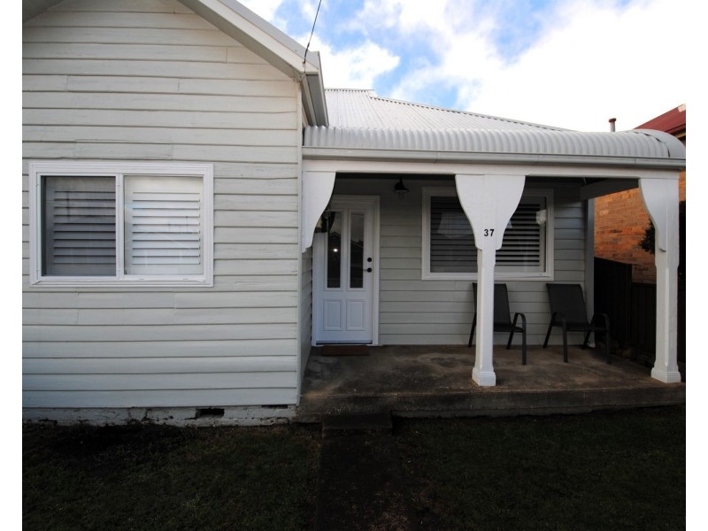 37 Cupro Street, Lithgow NSW 2790
