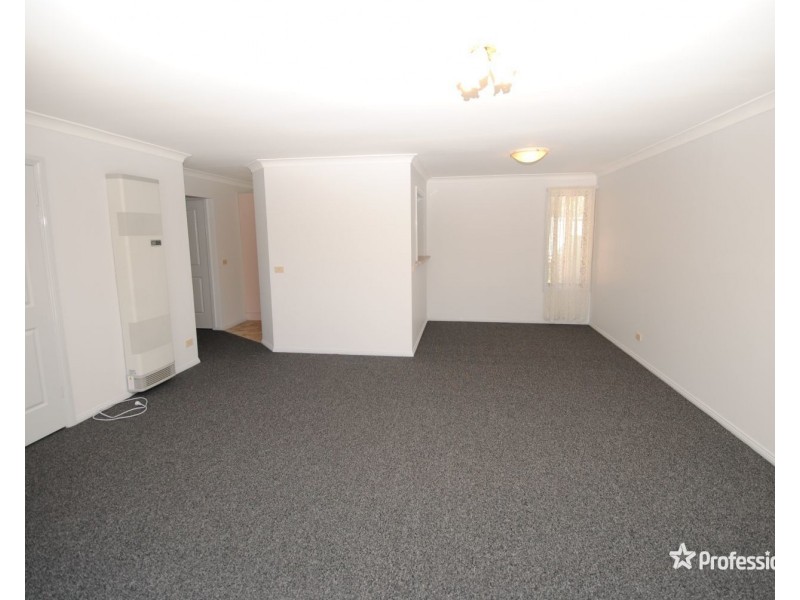 2/8 Longworth Street, Lithgow NSW 2790