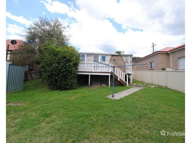 11 Silcock Street, Lithgow NSW 2790