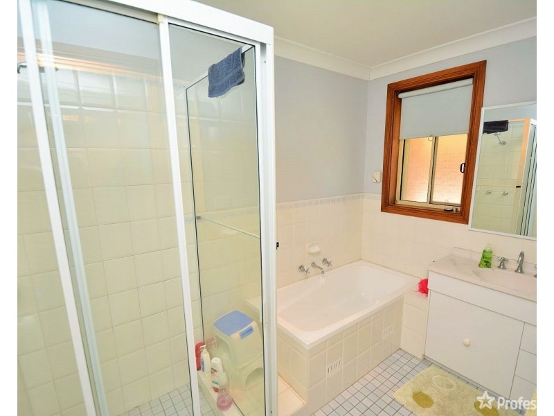 4 Korra Street, Marrangaroo NSW 2790