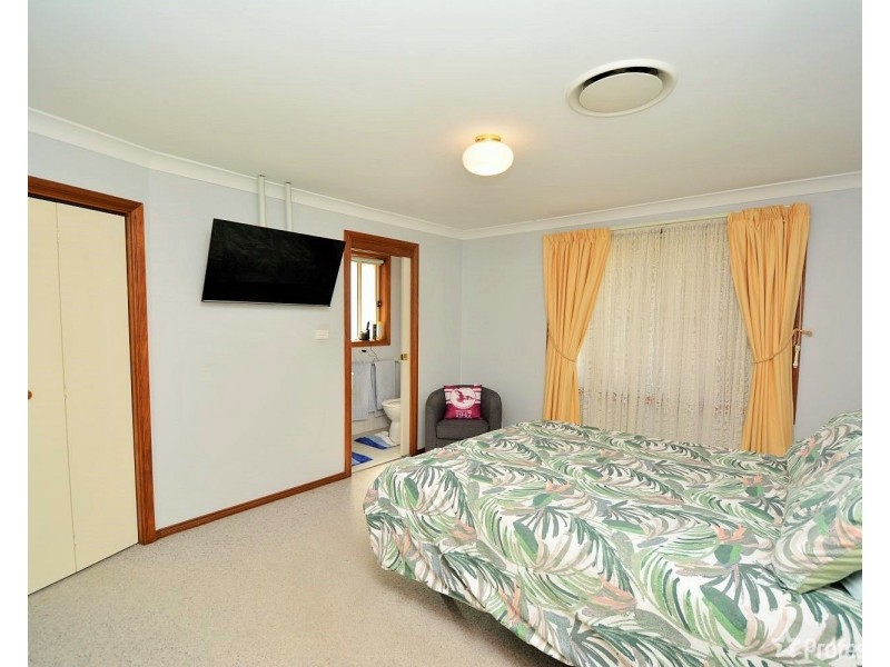 4 Korra Street, Marrangaroo NSW 2790