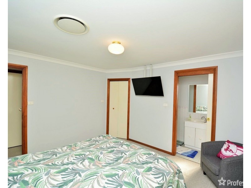 4 Korra Street, Marrangaroo NSW 2790