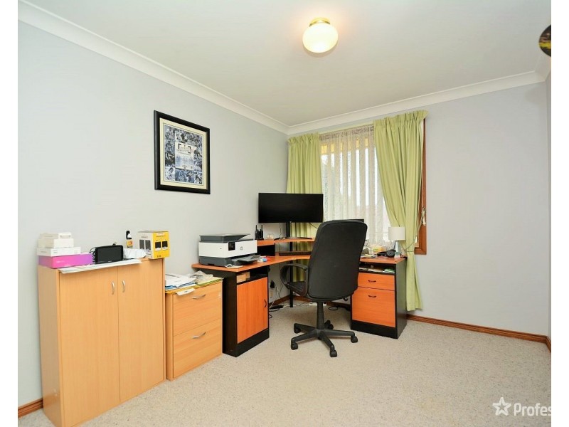 4 Korra Street, Marrangaroo NSW 2790