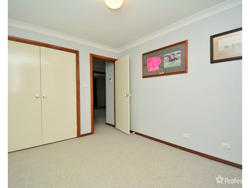 4 Korra Street, Marrangaroo NSW 2790