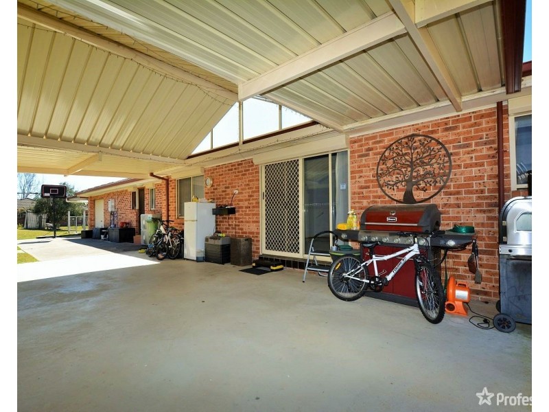 4 Korra Street, Marrangaroo NSW 2790
