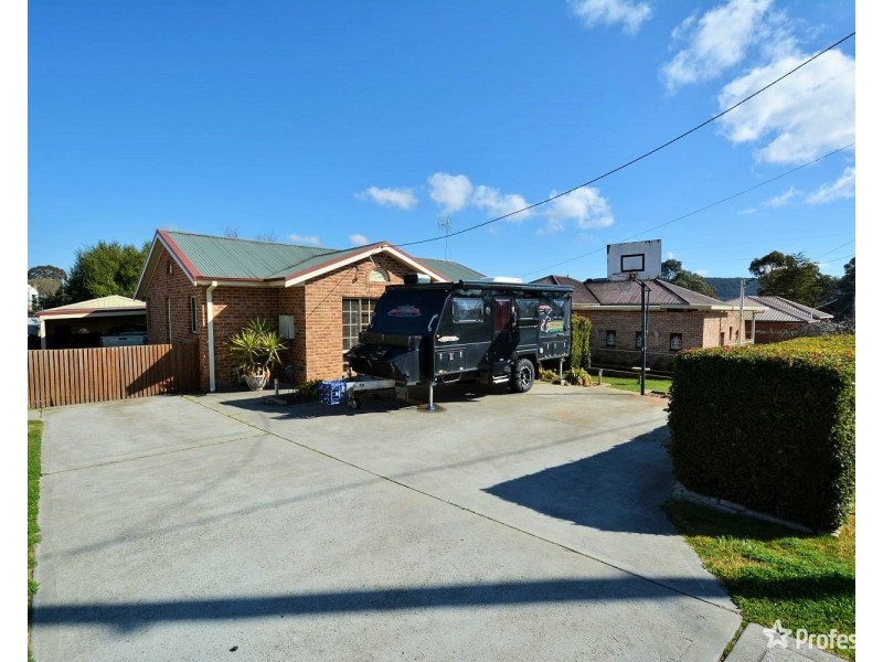 11 Lyon Parade, Wallerawang NSW 2845