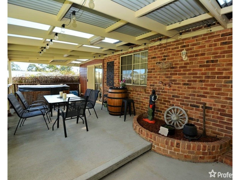 11 Lyon Parade, Wallerawang NSW 2845